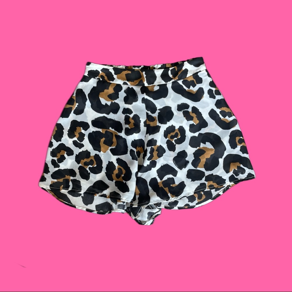 Show Me Your MuMu Shorts